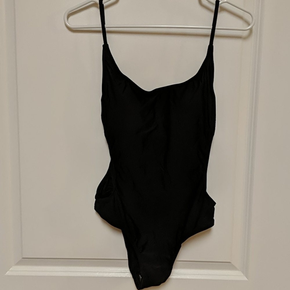 Swimsuit / bodysuit